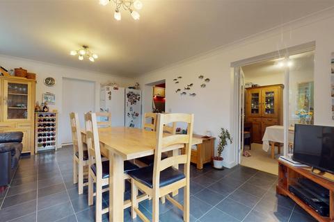 undefined, Wavell Court, Milton Keynes MK15