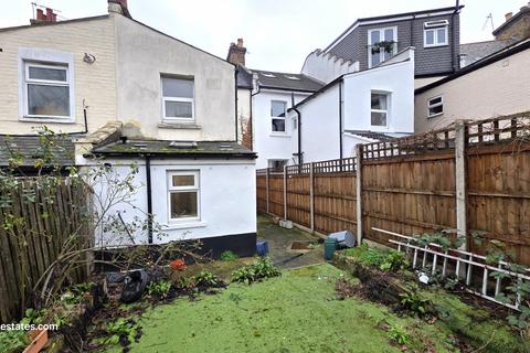 2 bedroom terraced house for sale, Queens Road, Bounds Green, London N11