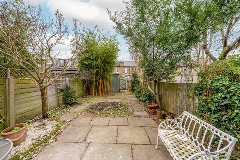 2 bedroom terraced house to rent, Hardy Road, South Wimbledon, London, SW19
