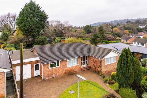 3 bedroom detached bungalow for sale, Windmill Way, Reigate