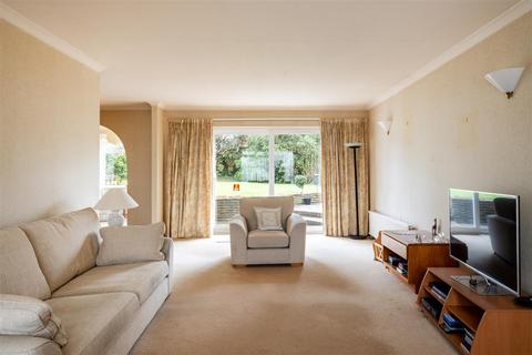 3 bedroom detached bungalow for sale, Windmill Way, Reigate