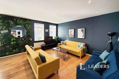 2 bedroom flat to rent, Princes House, North Street, BN1