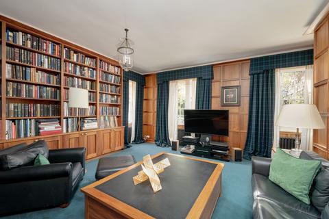 undefined, Sandy Loan, Gullane