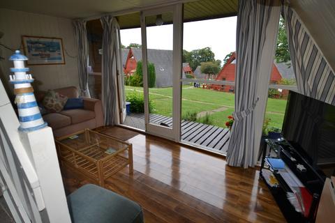 4 bedroom park home for sale, Upper Street, Kingsdown CT14