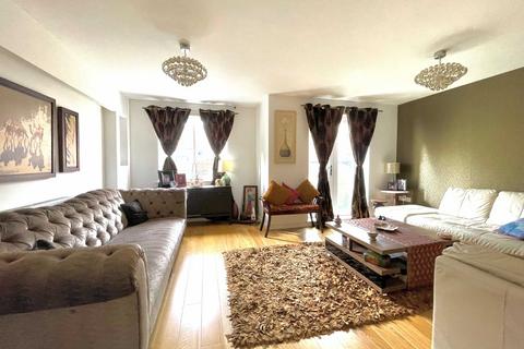 4 bedroom terraced house to rent, Thirleby Road, Mill Hill, London, NW7