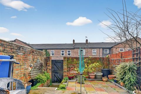 2 bedroom terraced house for sale, Darnborough Street, York
