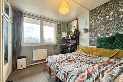 2 bedroom flat for sale, Kender Street, London SE14