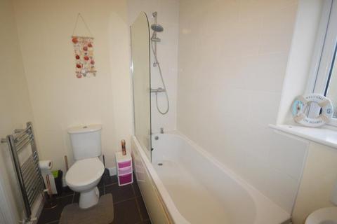 3 bedroom terraced house for sale, Ash Lea Drive, Donnington