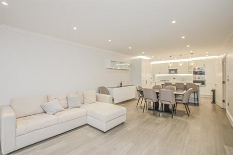 2 bedroom flat to rent, Haddon Court, Hanbury Close, Hendon, NW4