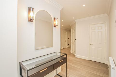 2 bedroom flat to rent, Haddon Court, Hanbury Close, Hendon, NW4