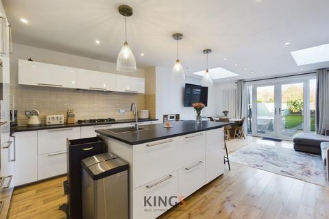undefined, Manor Road, Hatfield, AL10