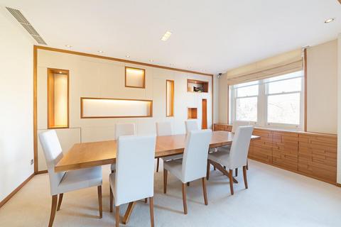 4 bedroom flat for sale, Hans Place, London, SW1X