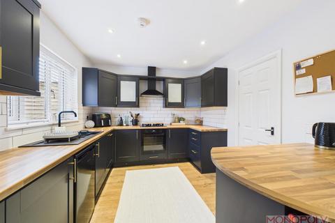 4 bedroom townhouse for sale, Chester Road, Wrexham