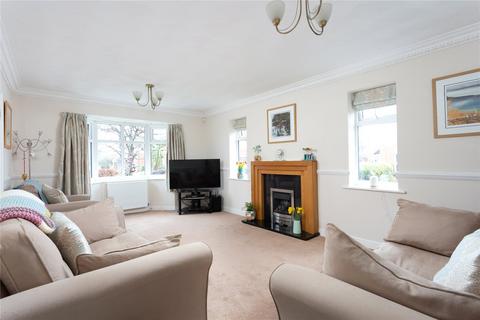 4 bedroom detached house for sale, Thompson Drive, York YO32