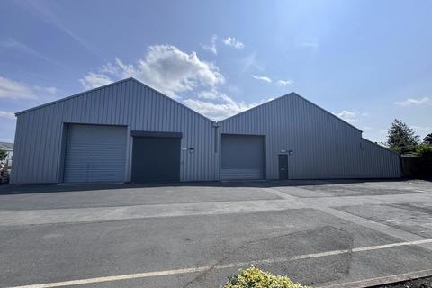 Showroom to rent, Bromwich Rd Worcester WR2 4BD