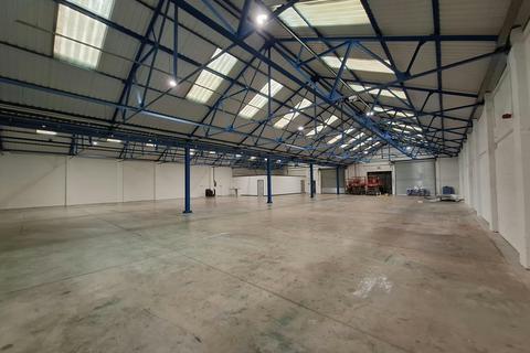 Showroom to rent, Bromwich Rd Worcester WR2 4BD