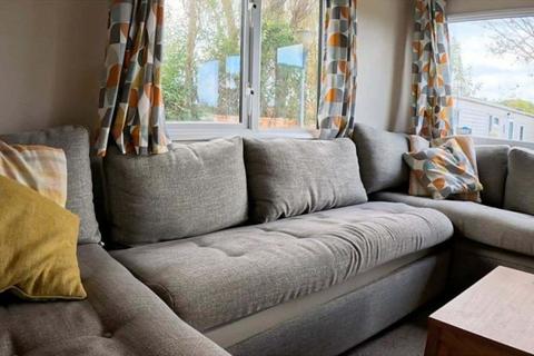 2 bedroom park home for sale, Seal Bay Resort – West Sussex