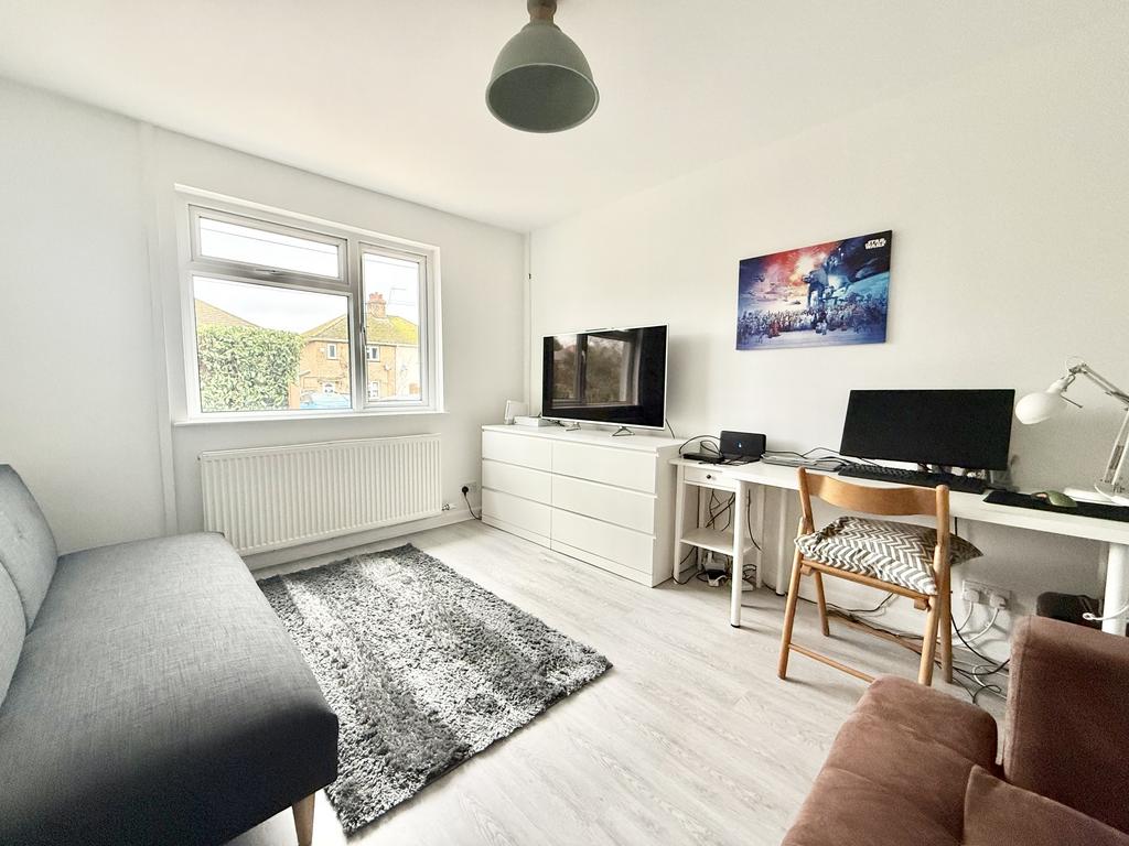 Bedroom 4 / Study