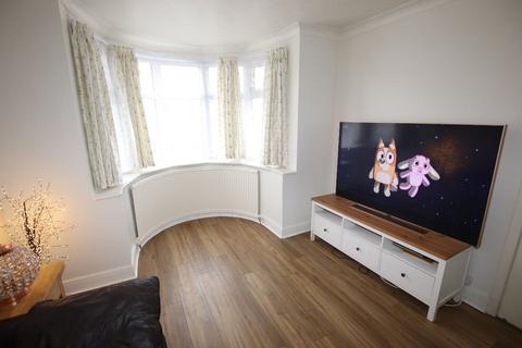 4 bedroom detached house for sale, Cliff Road, Holland on Sea, CO15