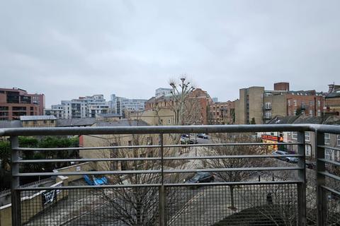 undefined, Morris Road, London E14