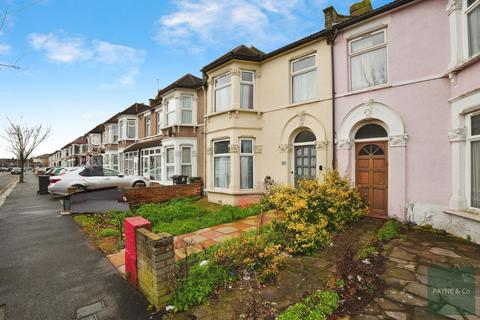 3 bedroom terraced house for sale, Pembroke Road, Ilford, IG3