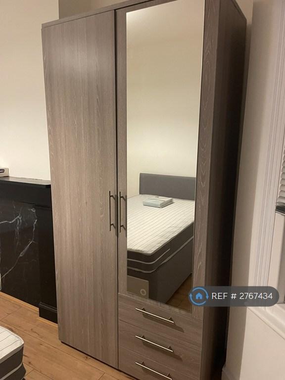 Large Wardbrobe For Downstairs Double Room