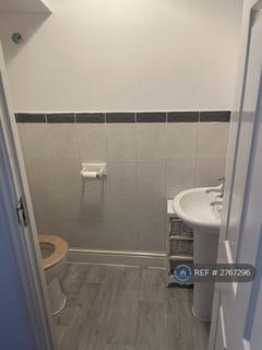 1 bedroom in a house share to rent, Patrick Coman House, London, EC1V