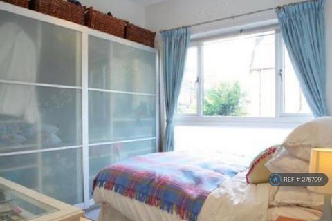 2 bedroom flat to rent, Dennington Park Road, London, NW6