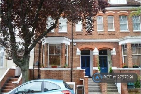 2 bedroom flat to rent, Dennington Park Road, London, NW6