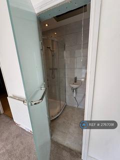 2 bedroom flat to rent, Dennington Park Road, London, NW6