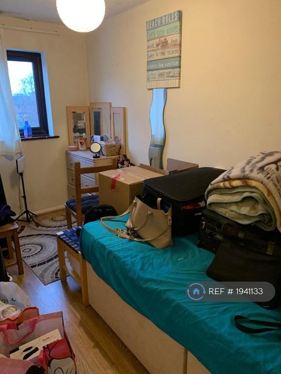 2nd Bedroom