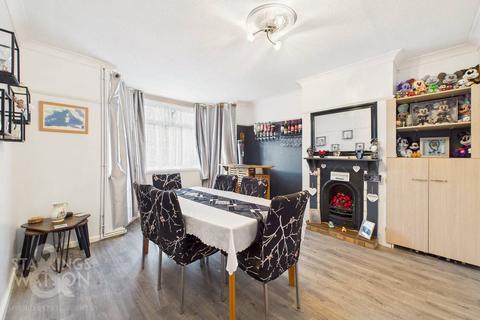 4 bedroom semi-detached bungalow for sale, Dereham Road, Norwich