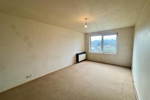 1 bedroom flat for sale, St Crispians Court, Claremont Road, Seaford