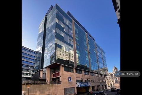 undefined, The Strand, Liverpool, L2