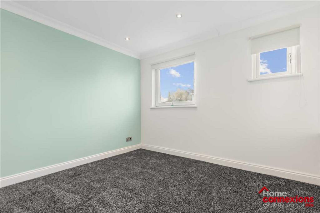 Bedroom One (4)