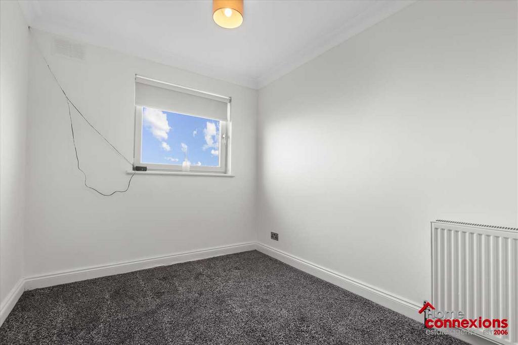 Bedroom Two (1)