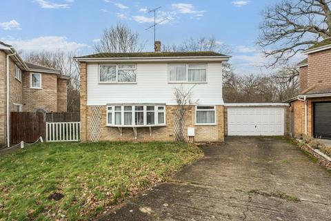 undefined, Ellis Farm Close, Woking, GU22