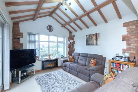 4 bedroom detached house for sale, Highway Road, Thurmaston, Leicester