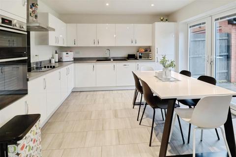 4 bedroom detached house for sale, Gordon Geddes Way, Crewe