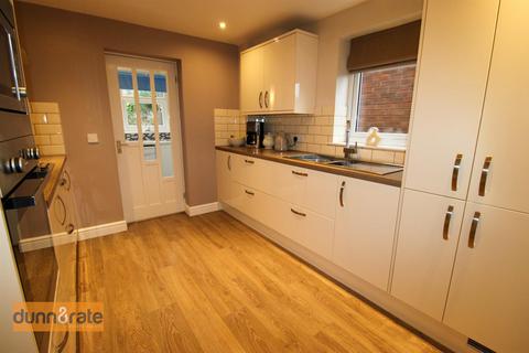 3 bedroom detached house for sale, Royal Way, Stoke-On-Trent ST2