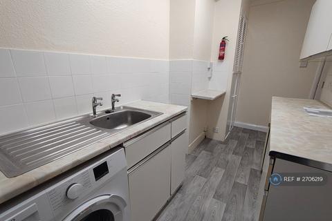 3 bedroom flat to rent - Totteridge Road, High Wycombe, HP13