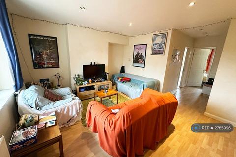4 bedroom flat to rent, Porchester Road, Kingston Upon Thames, KT1