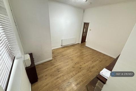 2 bedroom terraced house to rent, Wesley Street, Failsworth, Manchester, M35
