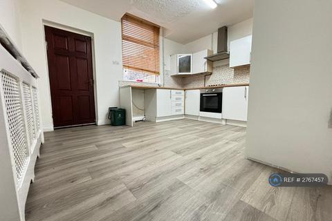 2 bedroom terraced house to rent, Wesley Street, Failsworth, Manchester, M35