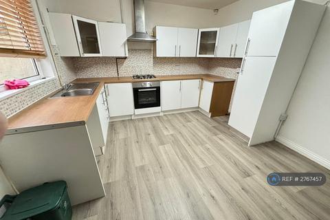 2 bedroom terraced house to rent, Wesley Street, Failsworth, Manchester, M35