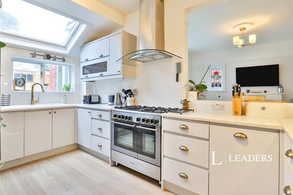 Kitchen Alt