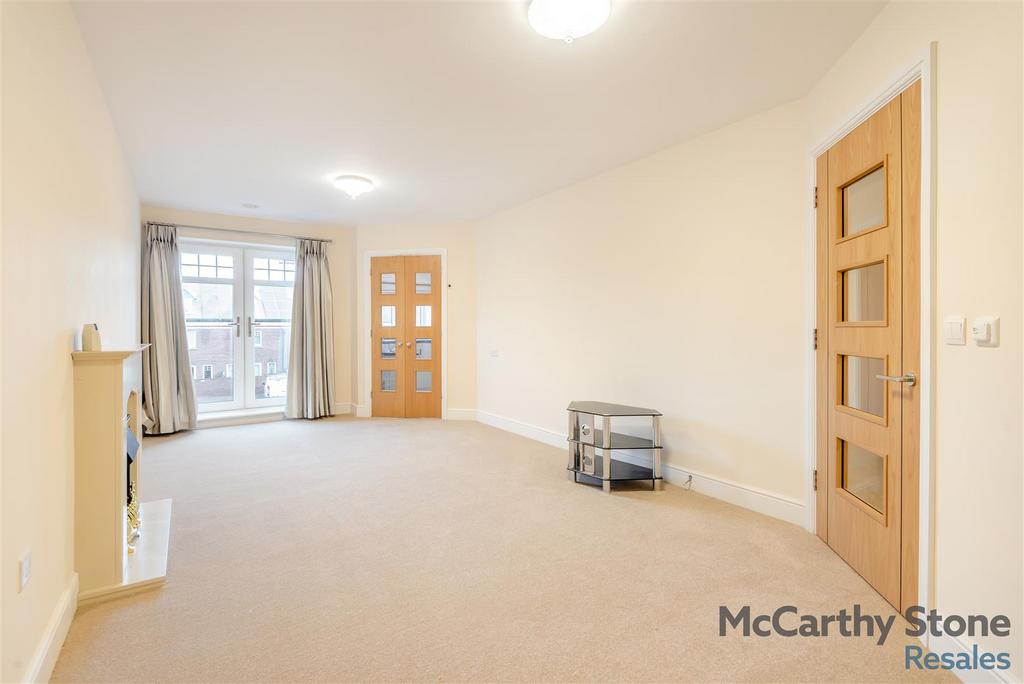 8675841-interior03.jpg