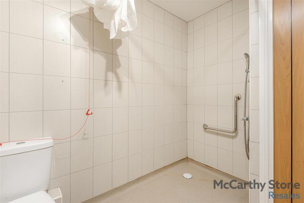 8675841-interior19.jpg