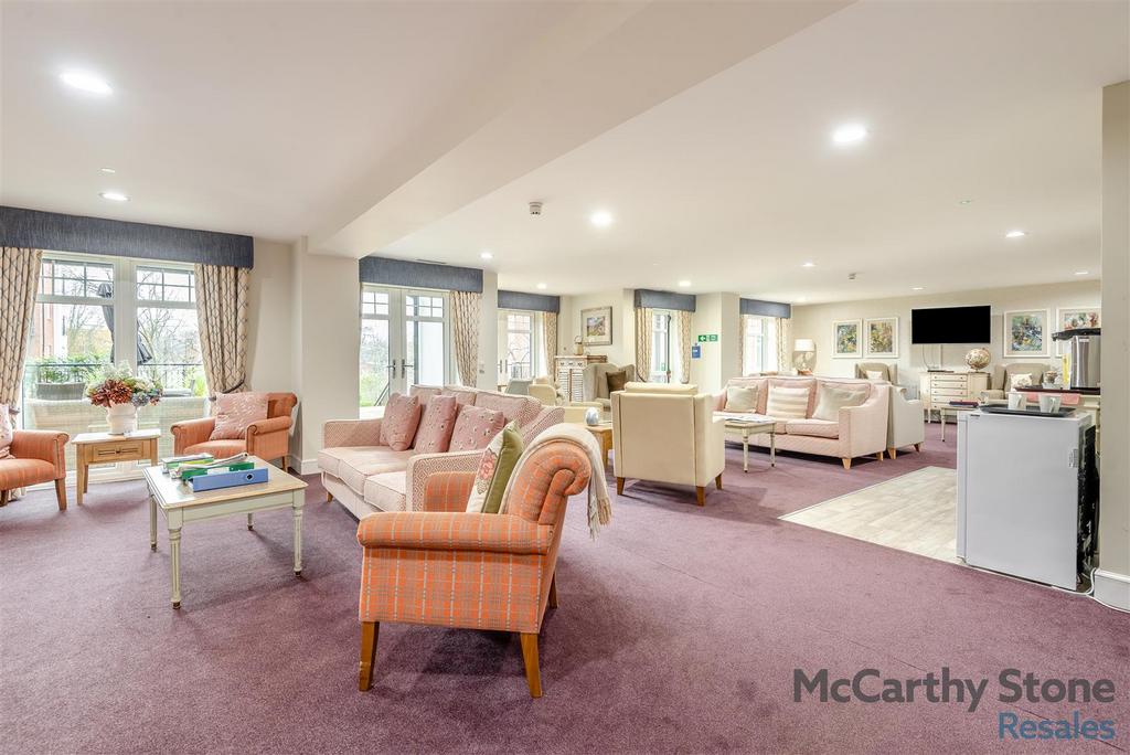 8675841-interior24.jpg