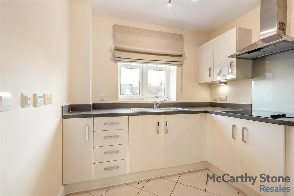 8675841-interior08.jpg